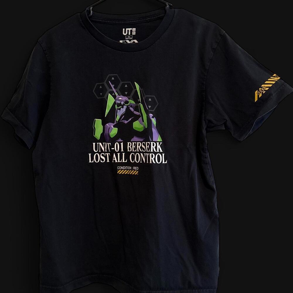 Black uniqlo x evangelion t shirt